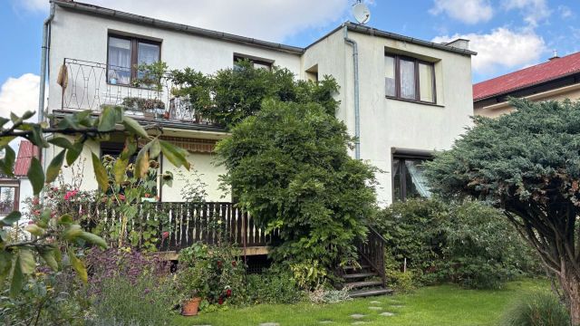 dom wolnostojący, 4 pokoje Głuchołazy, ul. Elsnera. Zdjęcie 1