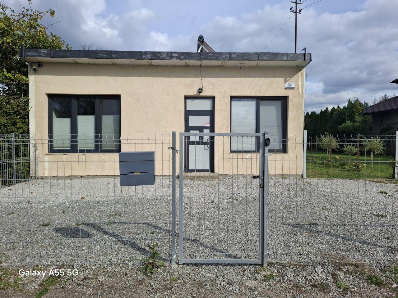 dom wolnostojący, 3 pokoje Sielce Lewe. Zdjęcie 2