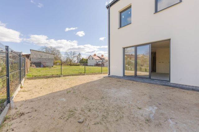 dom szeregowy, 4 pokoje Serock. Zdjęcie 8