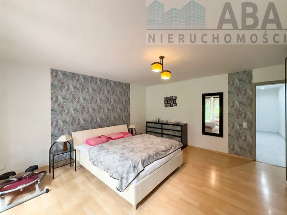 dom wolnostojący, 4 pokoje Stare Miasto, ul. Lisiecka. Zdjęcie 5