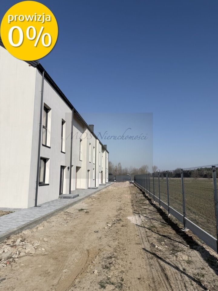 dom szeregowy, 6 pokoi Warszawice. Zdjęcie 13