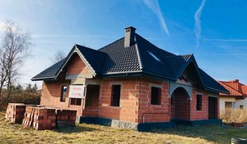 dom wolnostojący, 6 pokoi Rosanów, ul. Długa 7