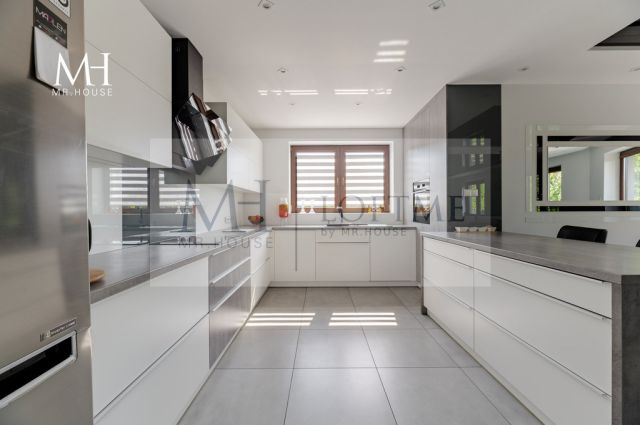 dom wolnostojący, 6 pokoi Dąbrówka Wielka. Zdjęcie 4