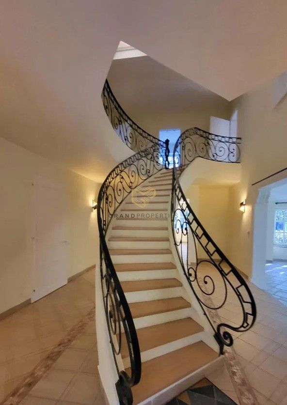 dom wolnostojący, 6 pokoi Konstancin-Jeziorna. Zdjęcie 8