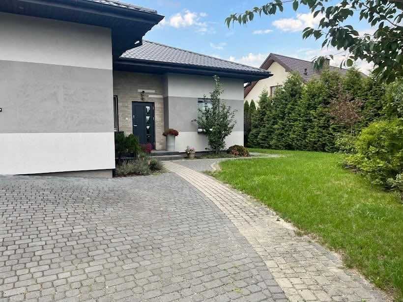 dom wolnostojący Mysłaków, ul. Słoneczna. Zdjęcie 1