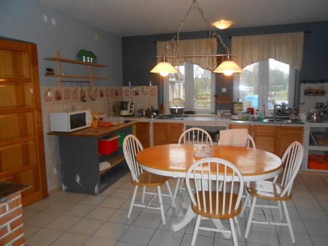 dom wolnostojący, 7 pokoi Tłuszcz. Zdjęcie 6