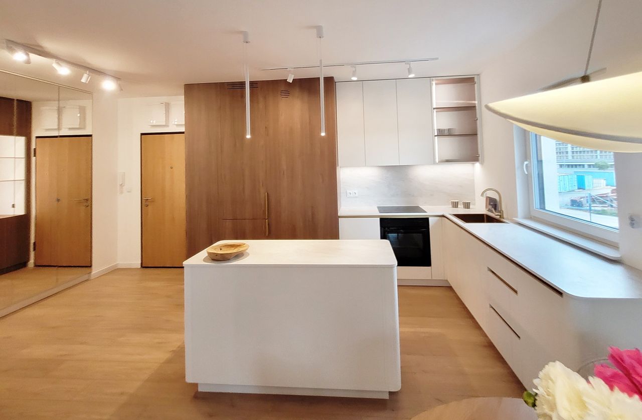 Mieszkanie 4-pokojowe Poznań Podolany. Zdjęcie 2