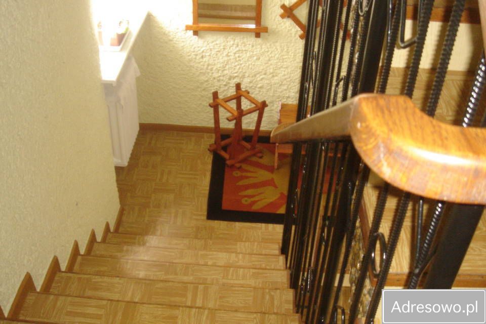 dom wolnostojący, 8 pokoi Ostrożnica, ul. Kościelna. Zdjęcie 9