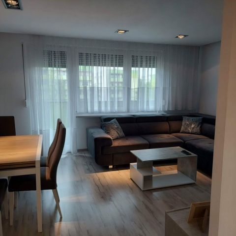 Mieszkanie 2-pokojowe Słupca, os. Niepodległości. Zdjęcie 1