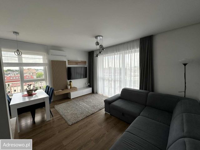 Mieszkanie 3-pokojowe Ząbki, ul. Hugona Kołłątaja. Zdjęcie 1