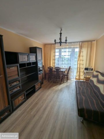 Mieszkanie 3-pokojowe Staszów, ul. Konstytucji 3 Maja. Zdjęcie 1