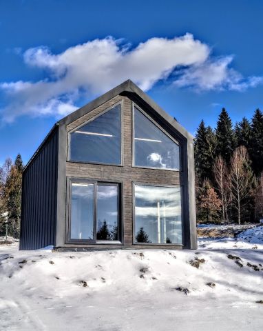 dom wolnostojący, 3 pokoje Brenna Pod Las, ul. Józefa Madzi. Zdjęcie 1