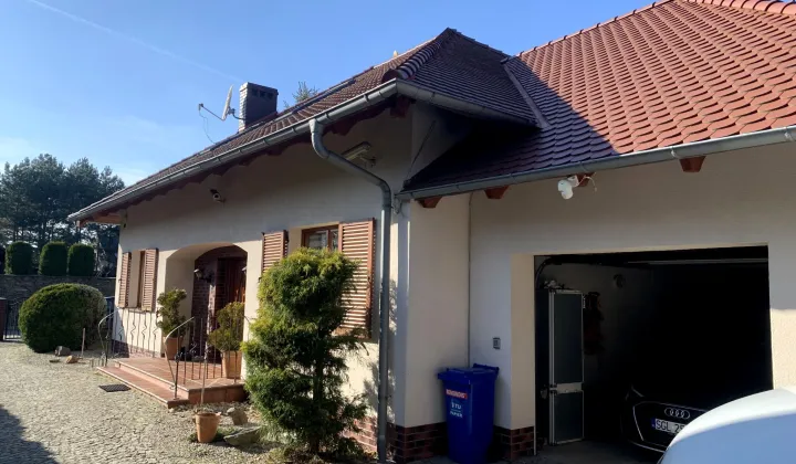 dom wolnostojący, 4 pokoje Kotórz Mały, ul. Pod Borem