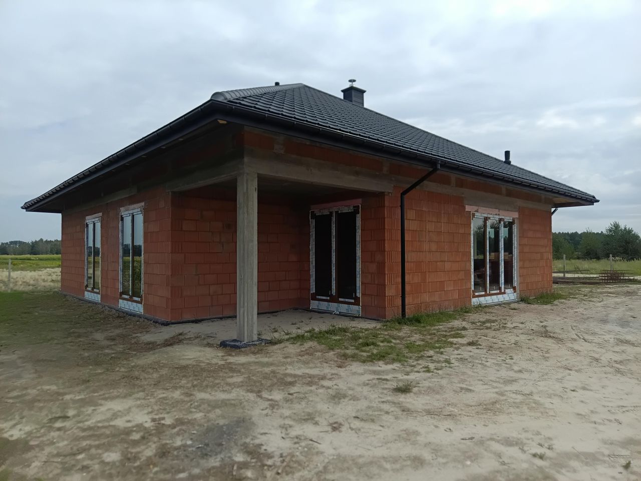 dom wolnostojący, 4 pokoje Sierakowice Lewe. Zdjęcie 5
