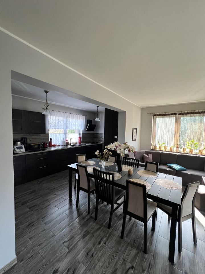 dom wolnostojący, 6 pokoi Tryszczyn, ul. Polna. Zdjęcie 4