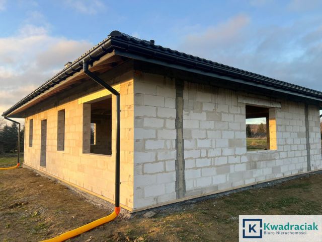 dom wolnostojący, 4 pokoje Kombornia. Zdjęcie 25