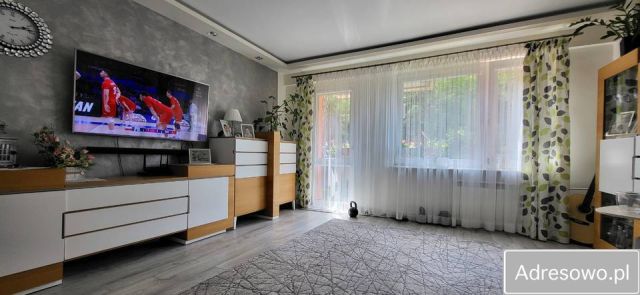 Mieszkanie 3-pokojowe Radom Gołębiów, ul. ks. Ignacego Skorupki. Zdjęcie 1