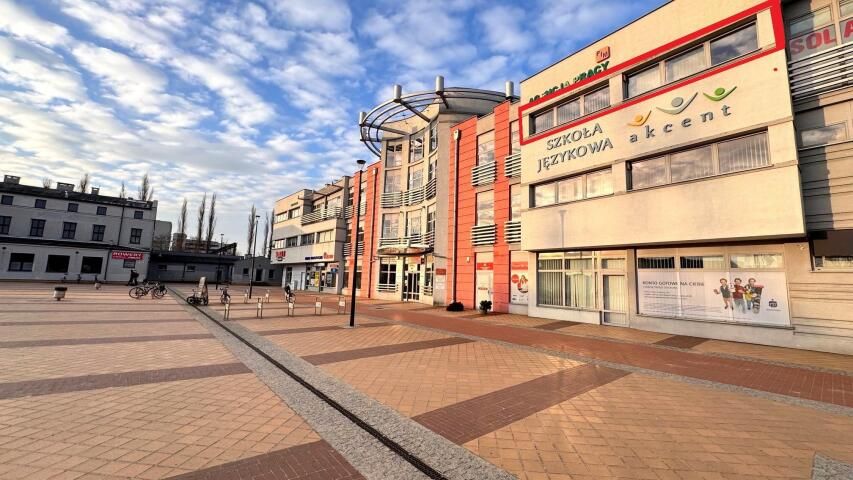 Biuro Elbląg, pl. Dworcowy. Zdjęcie 4