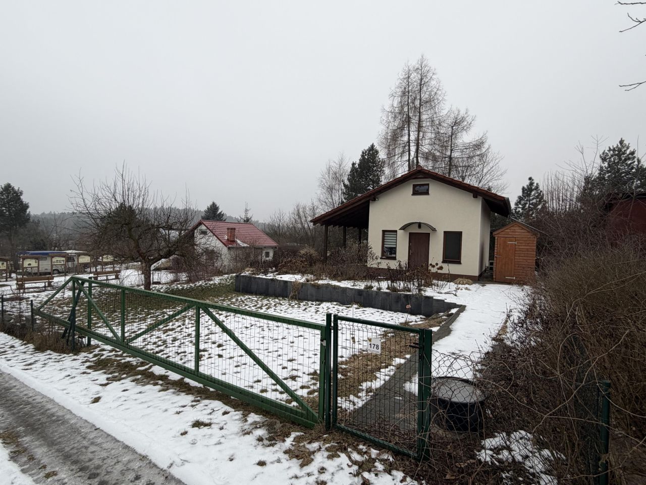 dom wolnostojący, 2 pokoje Zielona Góra Stary Kisielin, ul. Stary Kisielin-Wiosenna. Zdjęcie 2