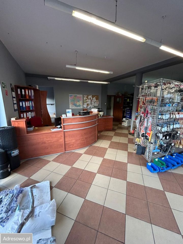 Hala/magazyn Ładna. Zdjęcie 4