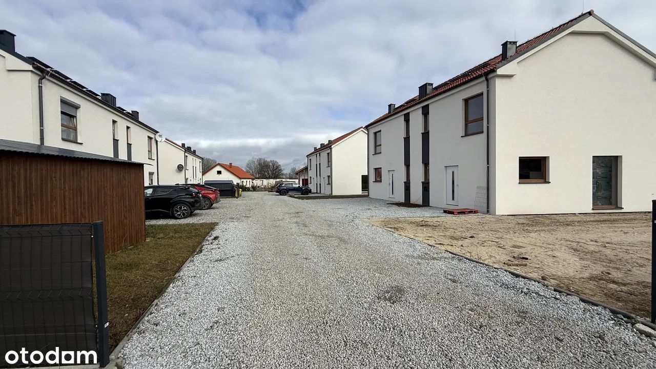 Mieszkanie 3-pokojowe Oława. Zdjęcie 3