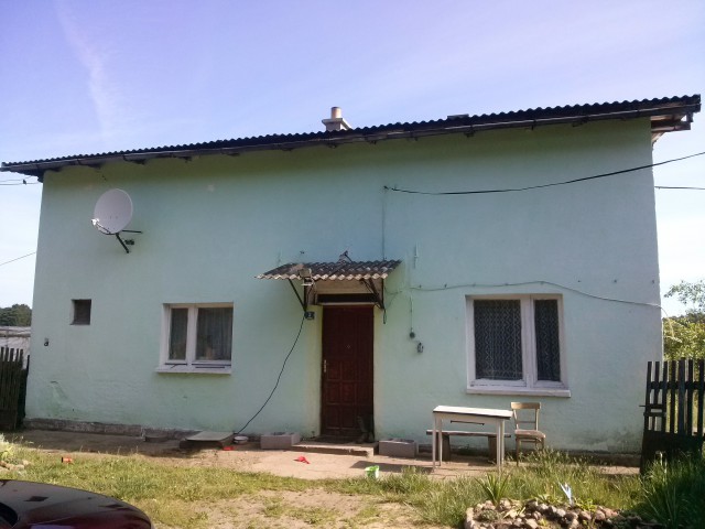 dom wolnostojący, 3 pokoje Mirowo. Zdjęcie 1