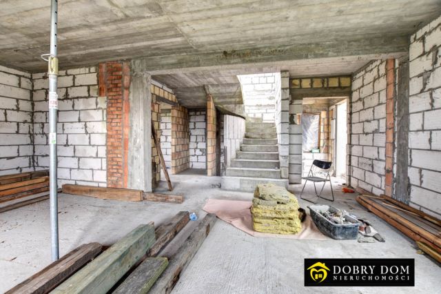 bliźniak, 4 pokoje Kuriany. Zdjęcie 4