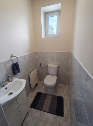 dom wolnostojący, 5 pokoi Świdnik Mały. Zdjęcie 16