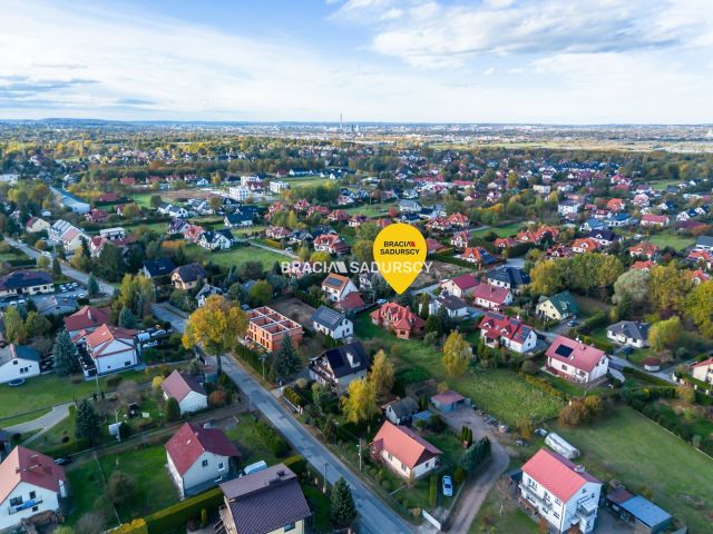 dom wolnostojący, 7 pokoi Śledziejowice. Zdjęcie 28