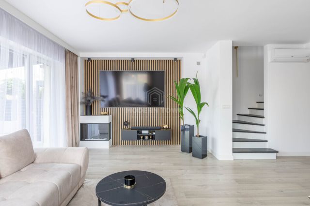 dom wolnostojący, 6 pokoi Lesznowola. Zdjęcie 2