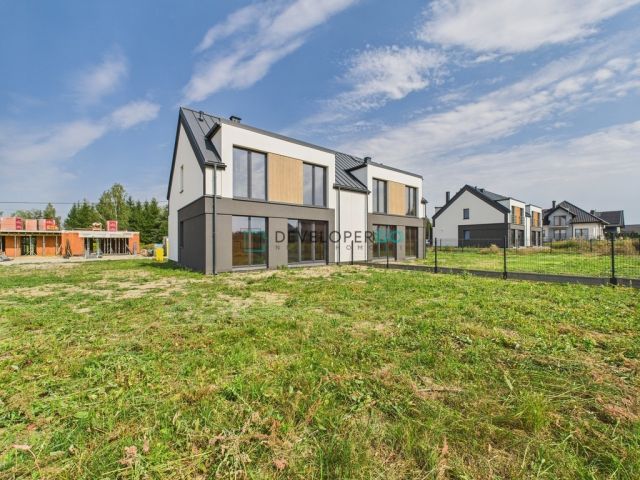 bliźniak, 5 pokoi Kuriany, ul. Złota. Zdjęcie 1