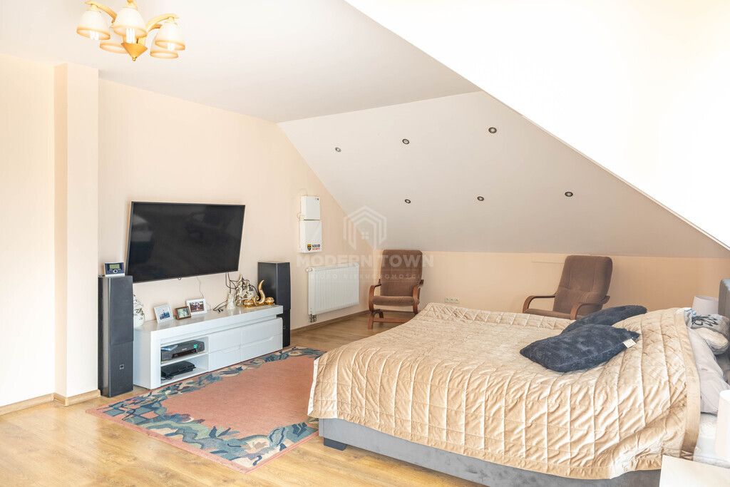 dom wolnostojący, 5 pokoi Rusiec. Zdjęcie 10