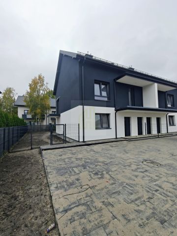 Mieszkanie 3-pokojowe Kobyłka, ul. Jazłowiecka. Zdjęcie 1