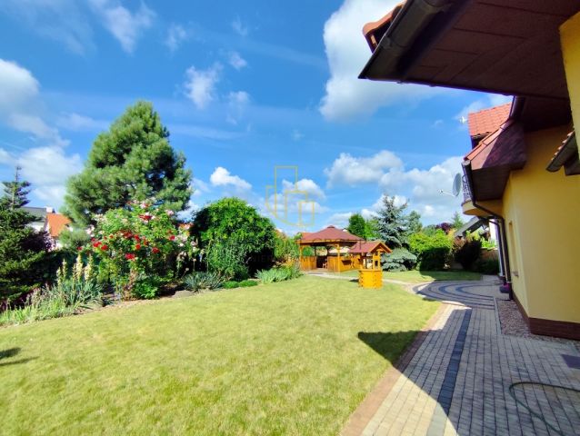 dom wolnostojący, 6 pokoi Smolec. Zdjęcie 30