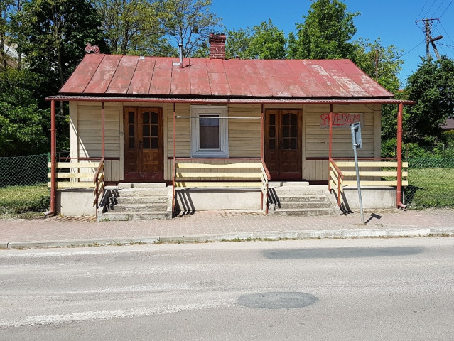 dom wolnostojący, 2 pokoje Wysokie, ul. Rynek Jabłonowskich. Zdjęcie 1