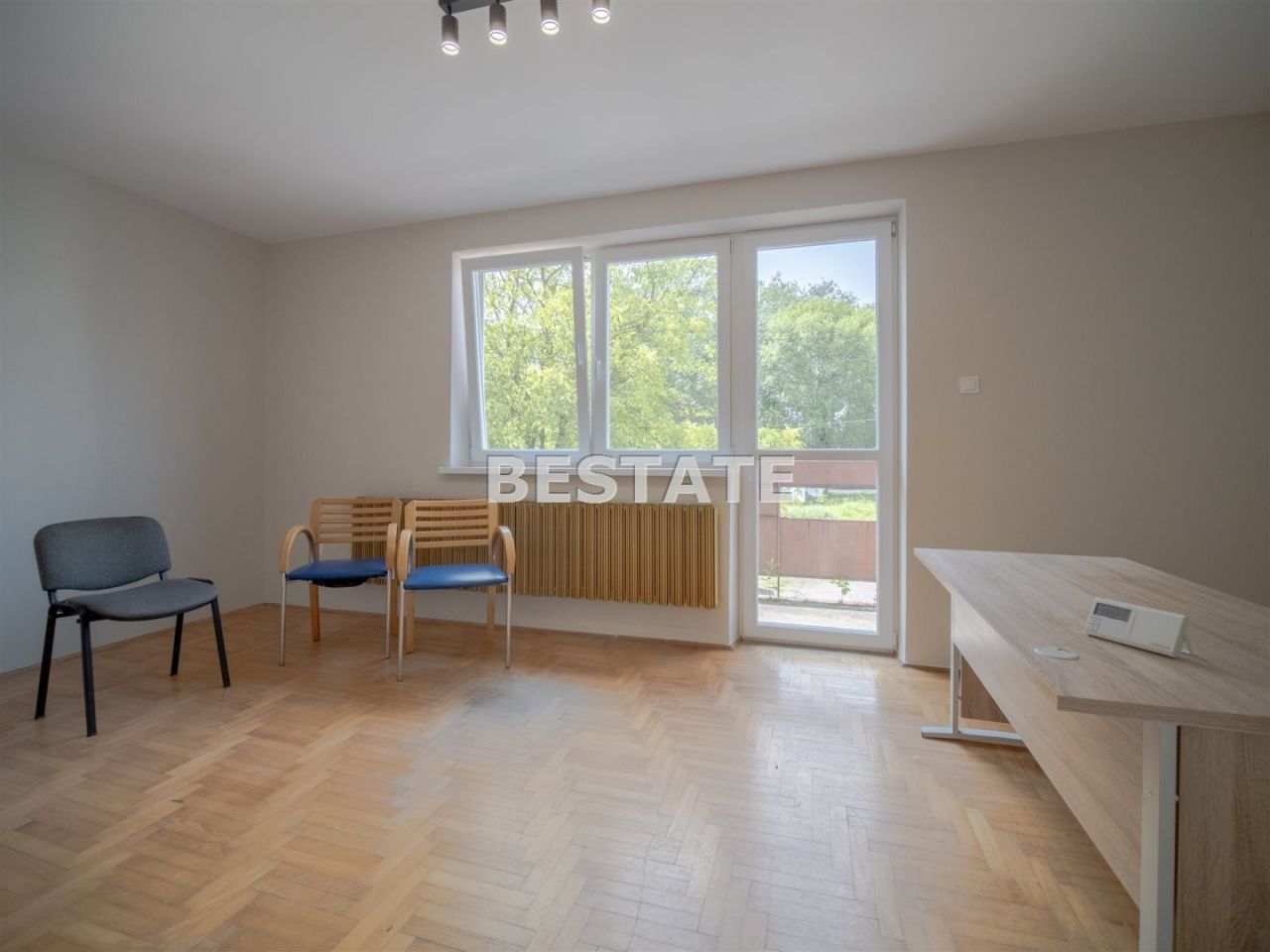 dom wolnostojący, 5 pokoi Tarnów, ul. Klikowska. Zdjęcie 5
