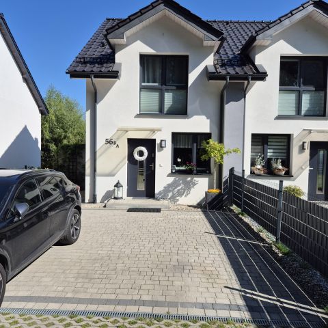 bliźniak, 4 pokoje Luzino, ul. Paraszyńska. Zdjęcie 1