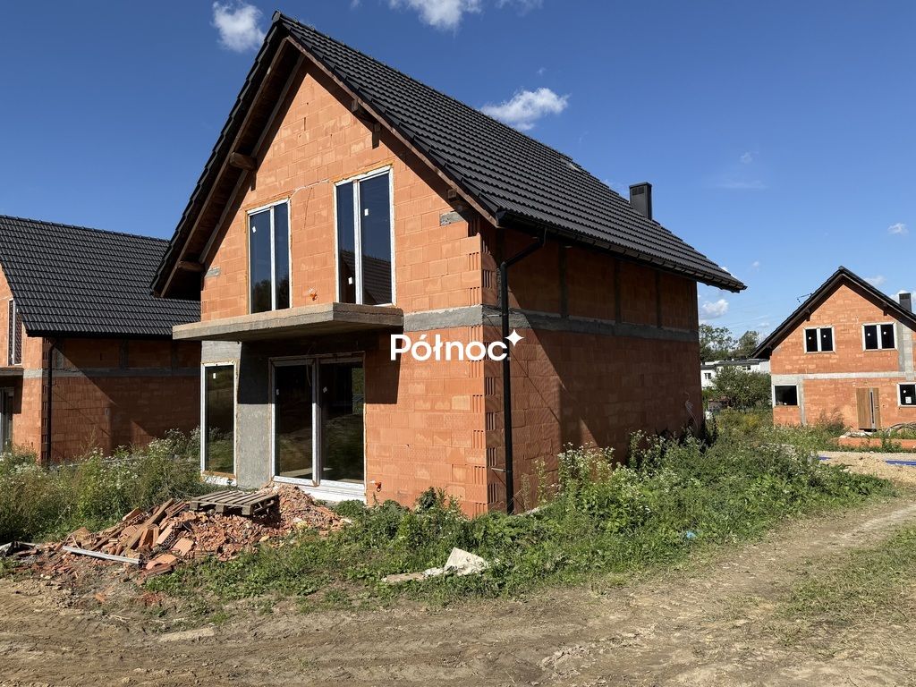 dom wolnostojący, 4 pokoje Rudawa. Zdjęcie 1