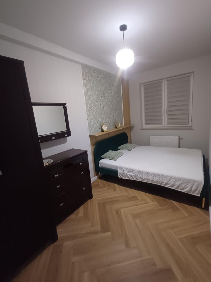 Mieszkanie 3-pokojowe Marki Zieleniec, ul. Wilcza. Zdjęcie 2