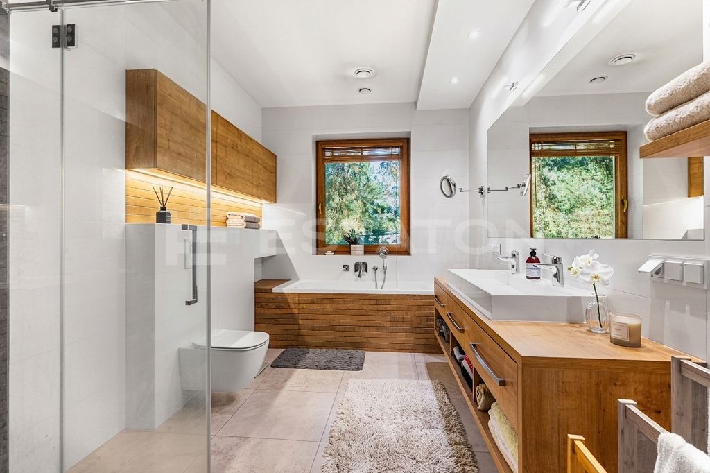 dom wolnostojący, 6 pokoi Kamionka. Zdjęcie 6