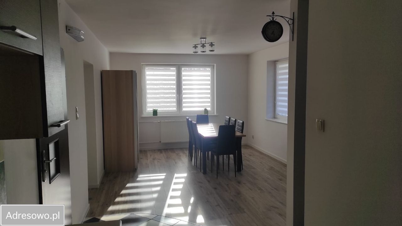 bliźniak, 7 pokoi Dobiegniew, ul. Obrońców Pokoju. Zdjęcie 3