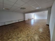 Biuro Gorlice Glinik. Zdjęcie 2