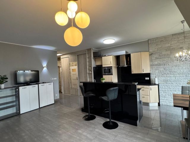 Mieszkanie 3-pokojowe Żerniki Wrocławskie, ul. Kolejowa. Zdjęcie 6