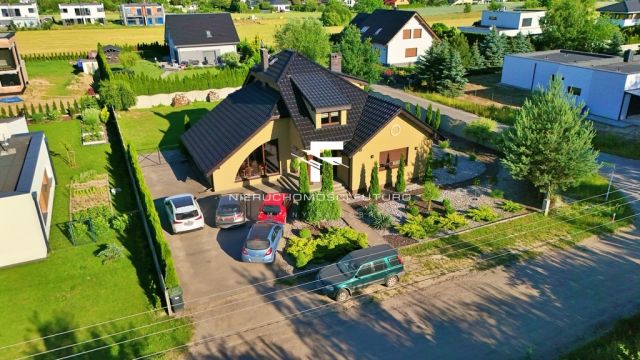 dom wolnostojący Kiekrz, ul. Ptasia. Zdjęcie 1