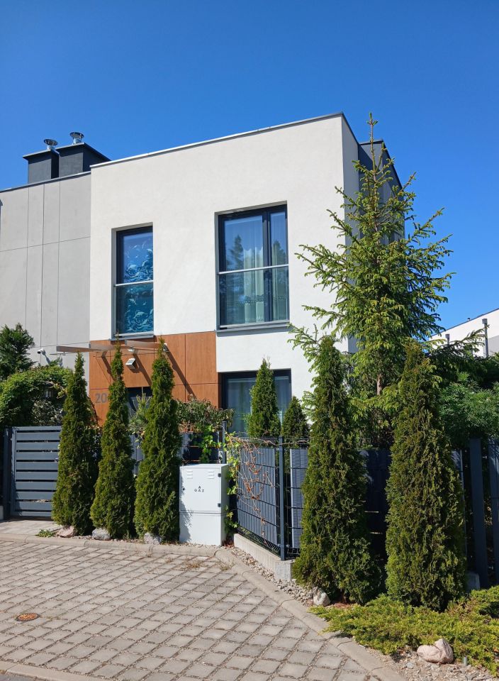 bliźniak, 4 pokoje Ustka, ul. Uzdrowiskowa. Zdjęcie 2