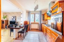 dom wolnostojący, 9 pokoi Wołomin, ul. Reja