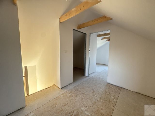 dom wolnostojący, 5 pokoi Trójczyce. Zdjęcie 10