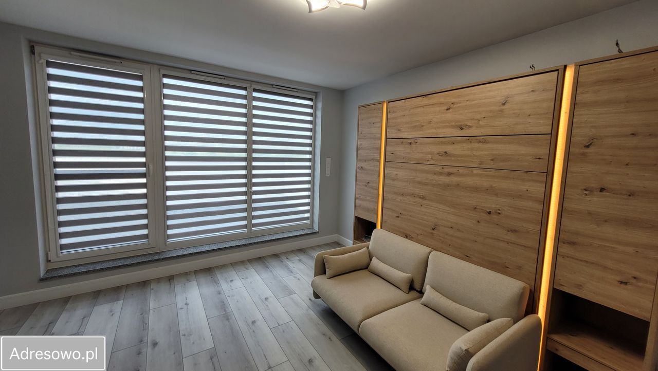 dom szeregowy, 5 pokoi Święta Katarzyna, ul. Cicha