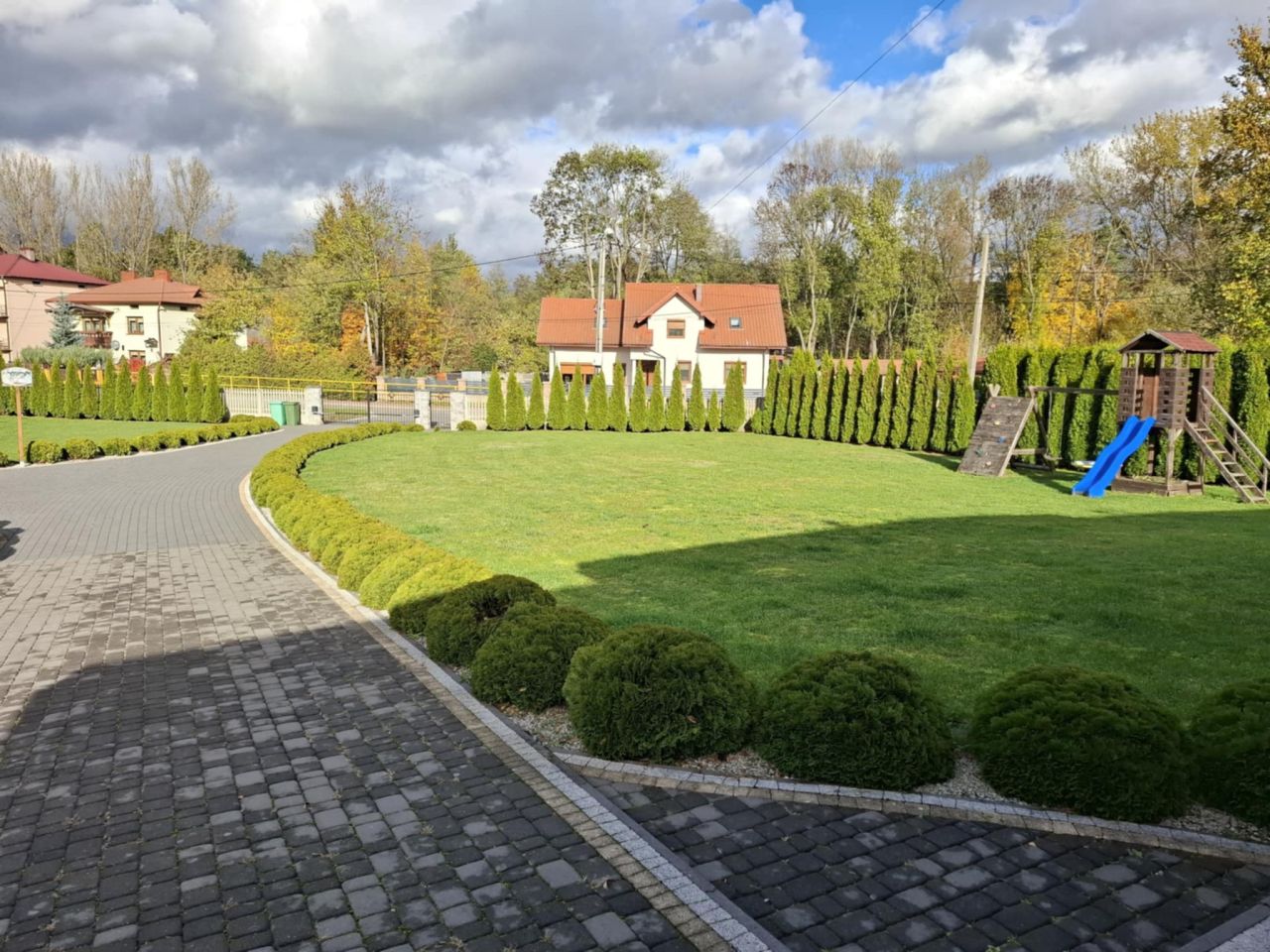 dom wolnostojący, 4 pokoje Koniemłoty, ul. Strażacka. Zdjęcie 2