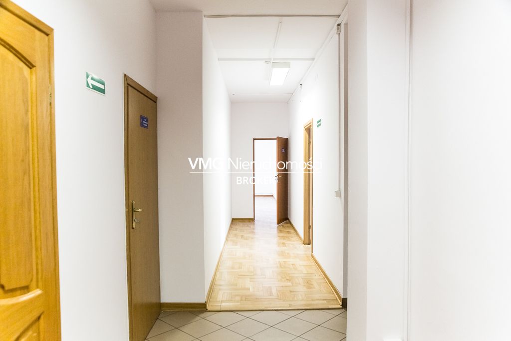dom wolnostojący, 19 pokoi Warszawa Wawer. Zdjęcie 24